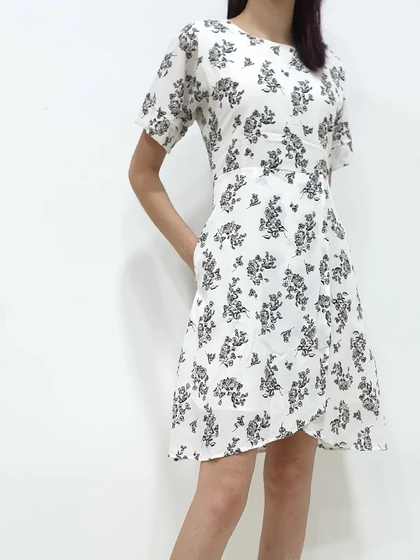 Floral Sleeved Dress (Non-returnable)