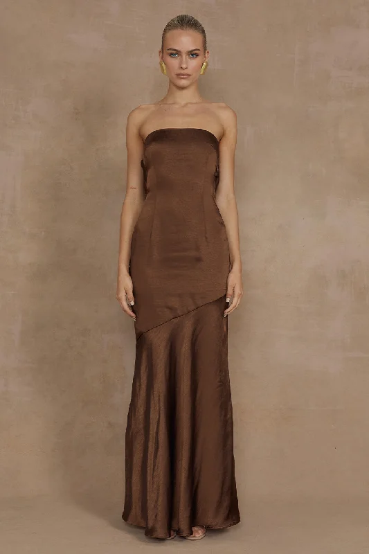 MULANI MAXI DRESS - ESPRESSO Cozy Knitted Maxi Dress