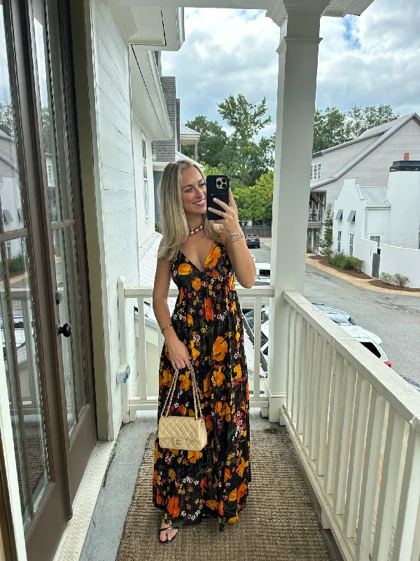 Autumn Maxi Dress - Black Floral Fashionable Halter Neck Maxi Dress