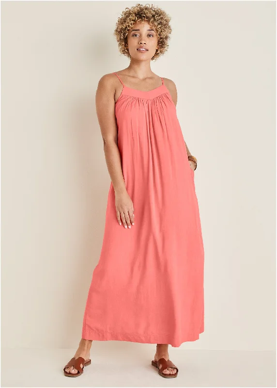 V-Neck Maxi Dress - Coral Comfortable Pleated Maxi Dress