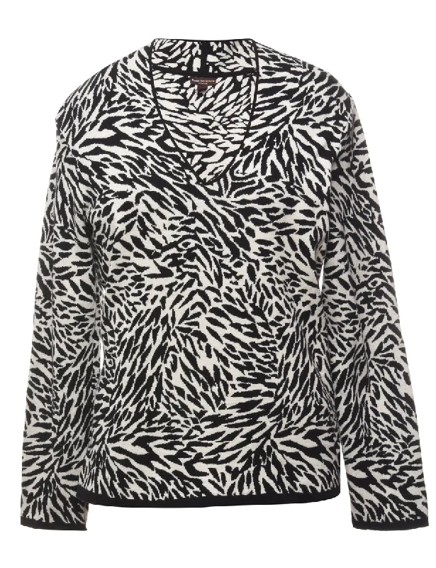 Monochrome Animal Pattern Jumper - L Zippered Buttoned Snapped
