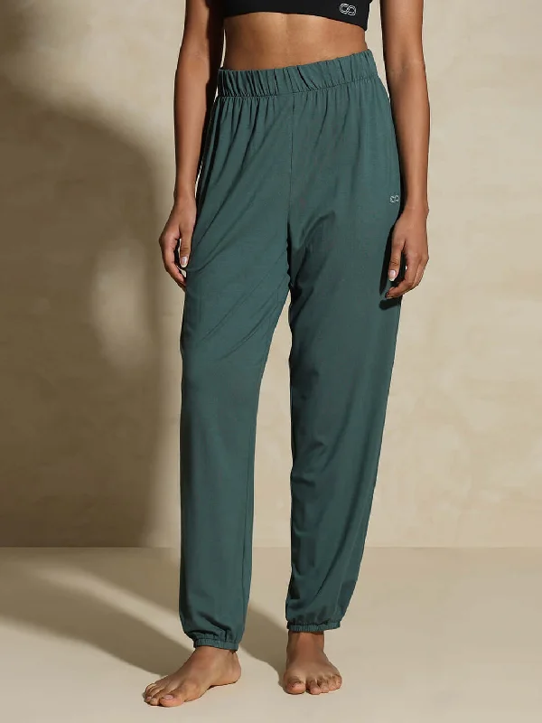 Yogini Stretch Pants Pine Green Classic Cropped Pants