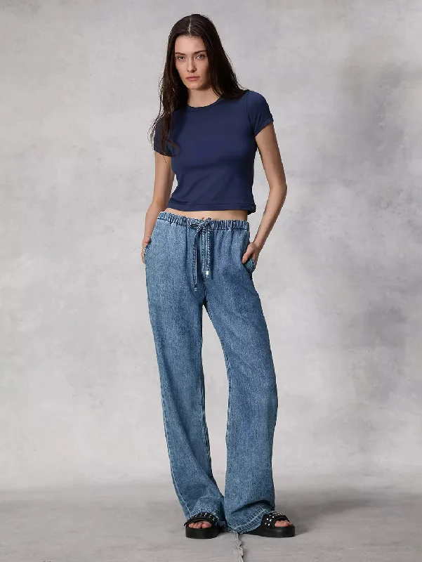Ultra Featherweight Logan Jean - Delmar Comfortable Distressed Straight-Leg Jeans